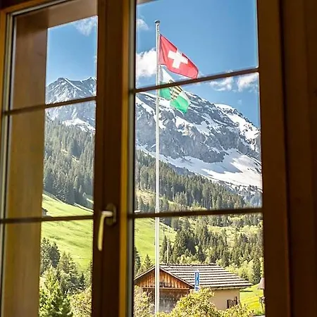 Hotel Des Alpes 3*
