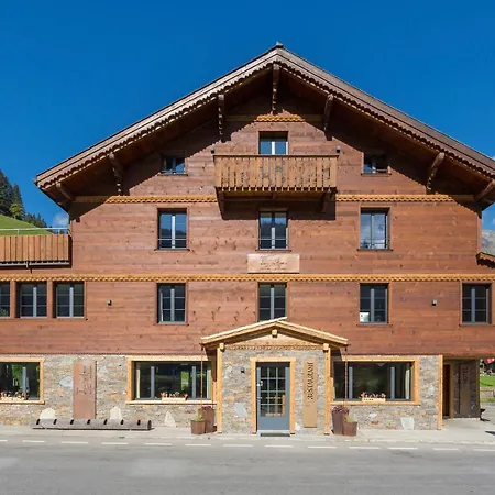 Des Alpes Hotel 3*