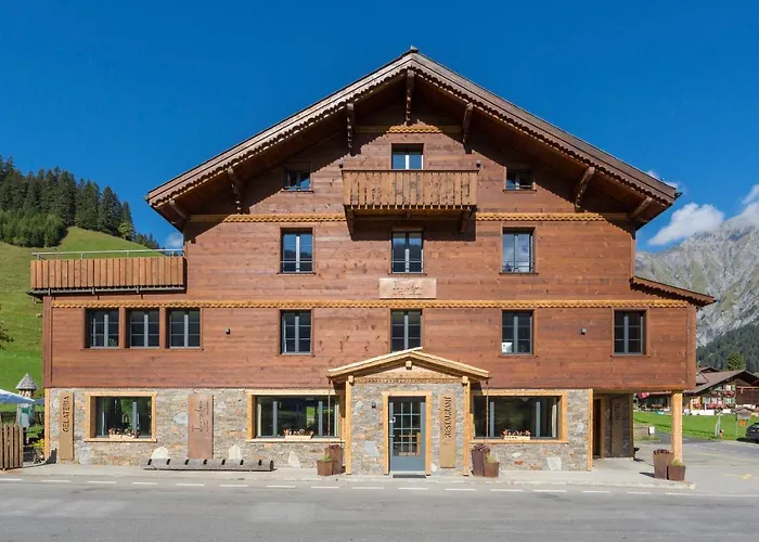 Des Alpes Hotel 3*