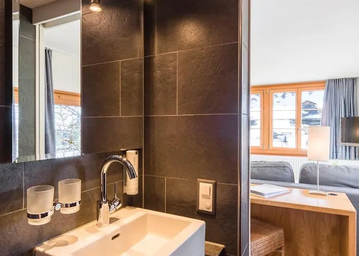 Hotel Des Alpes 3*