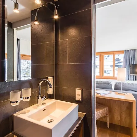 Hotel Des Alpes 3*